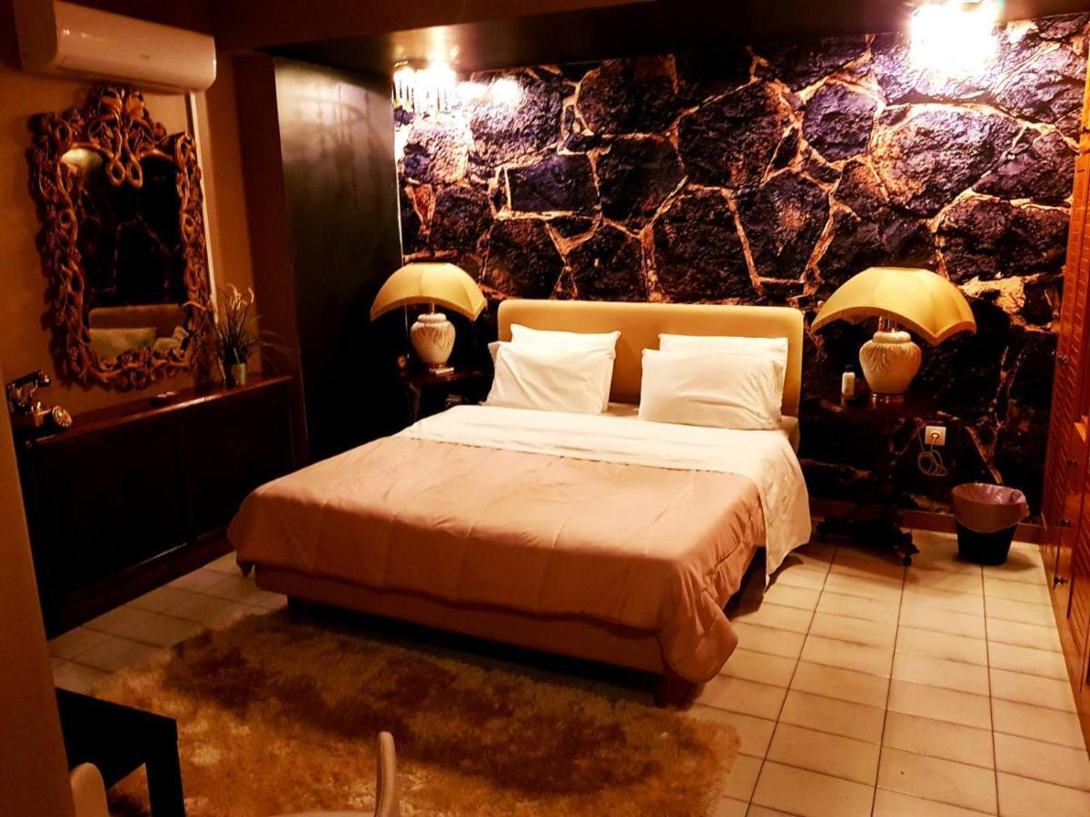 Kouro'S Private Room! Piraeus Buitenkant foto